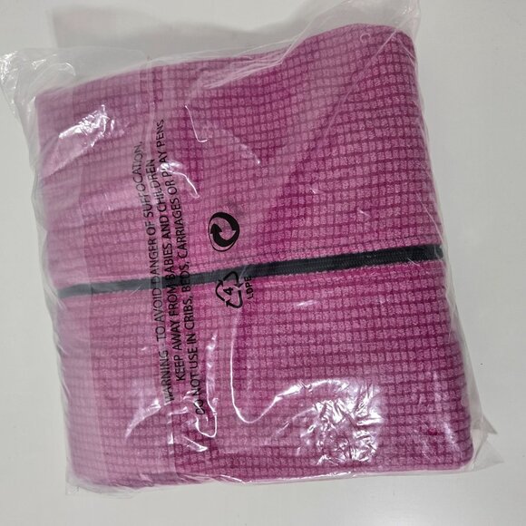 Weird Fish Women's Ariana Eco Full Zip Grid Fleece in Dark Raspberry - Size 12 - Picture 5 of 7